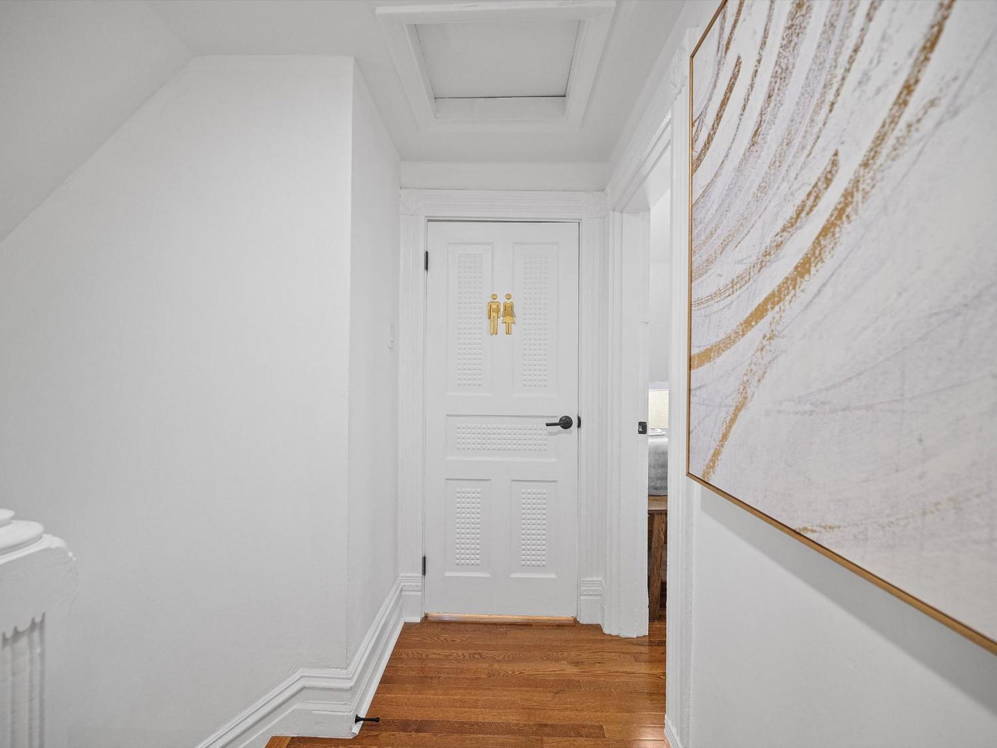 Shadyside, 3c Spacious & Modern Private Bedroom With Shared Bathroom And Free Parking Homestay