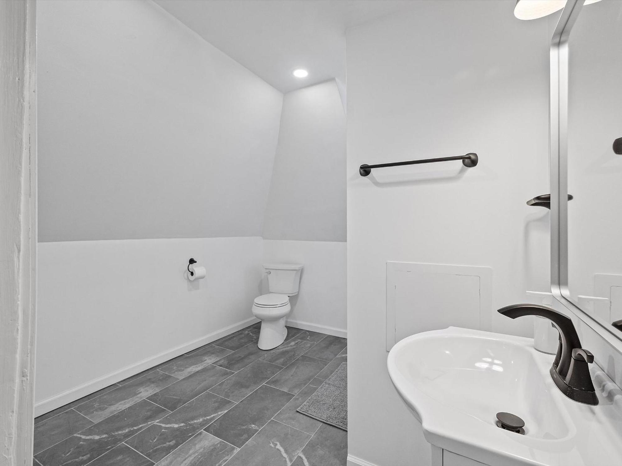 Shadyside, 3c Spacious & Modern Private Bedroom With Shared Bathroom And Free Parking
