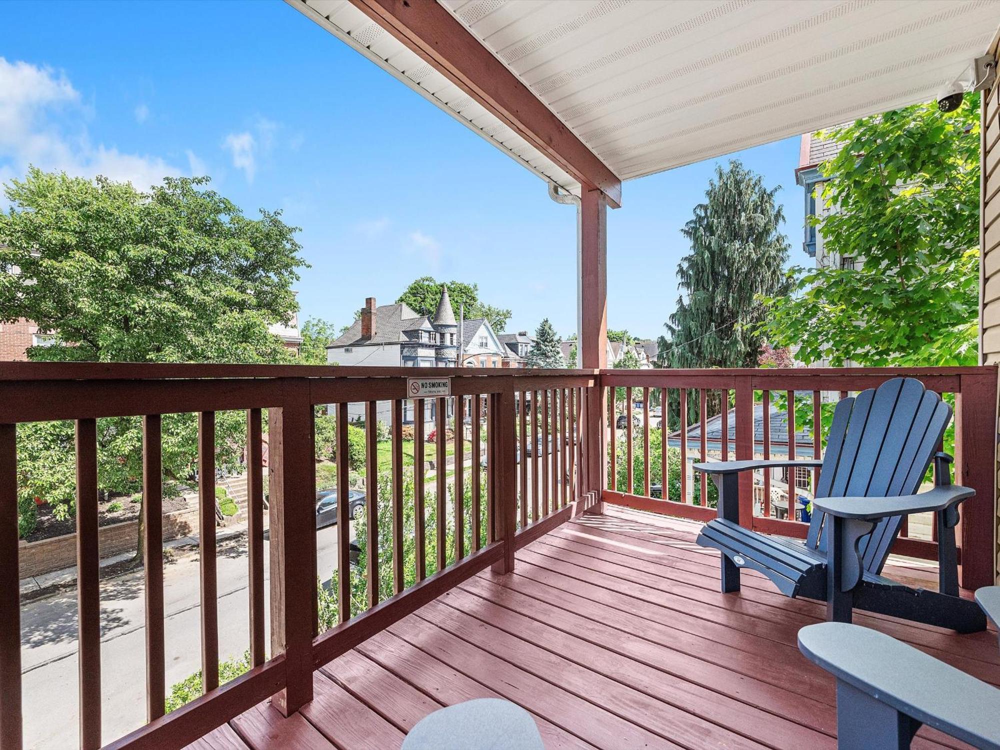 Shadyside, 3c Spacious & Modern Private Bedroom With Shared Bathroom And Free Parking Homestay