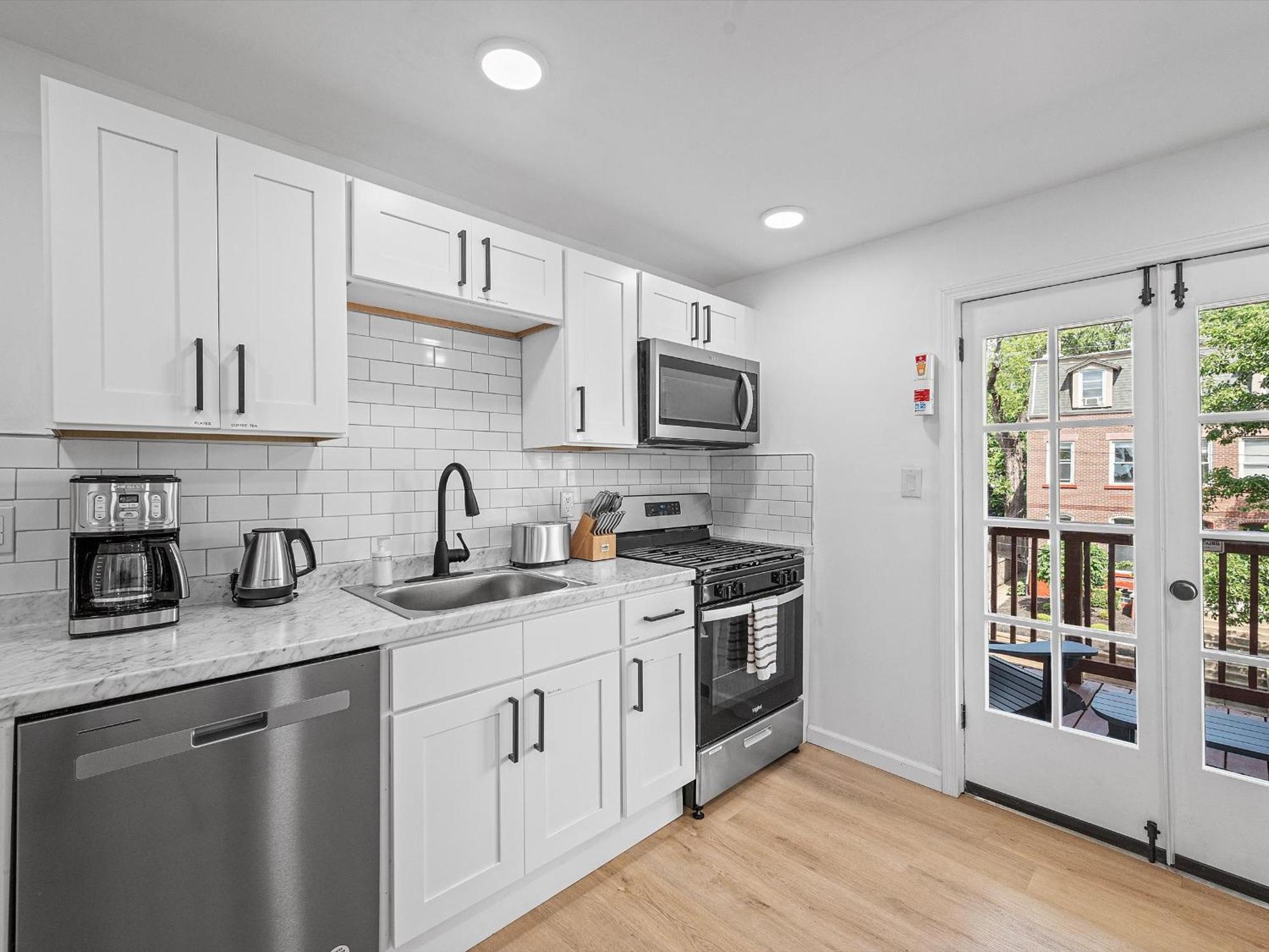 Shadyside, 3c Spacious & Modern Private Bedroom With Shared Bathroom And Free Parking *